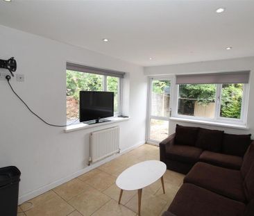 7 bedroom house to rent - Photo 4