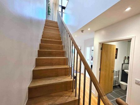 3 bedroom apartment to rent - Photo 3