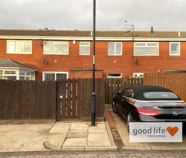 4 bedroom terraced house to rent - Photo 2