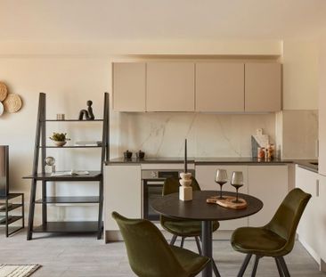 2 bedroom apartment to rent - Photo 5