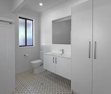 Renovated Three-Bedroom Home Close to the CBD - Photo 2