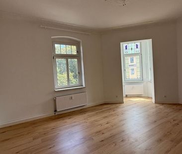 Neu Sanierte 4 Raum Wohnung mit kleinem Balkon in Zwickau Pölbitz a... - Foto 1
