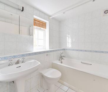 4 bedroom terraced house to rent - Photo 3