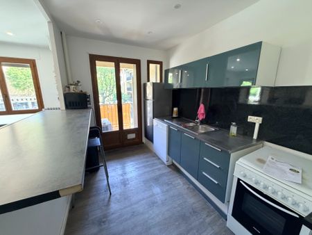 Location Appartement 3 pièces 67m² AIX EN PROVENCE 13100 - Photo 2