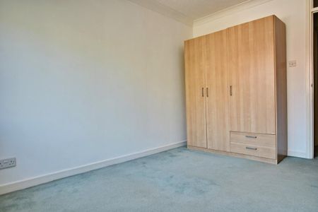 1 bedroom ground floor flat to rent - Photo 2