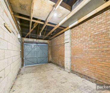 Lidstone Close, Lower Earley, Reading, Berkshire, RG6 - Photo 3