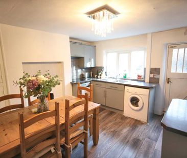 2 bedroom cottage to rent - Photo 1