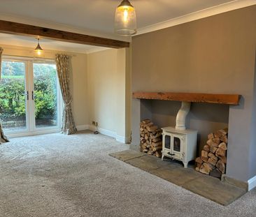 Bradley Lane, Frodsham - Photo 2