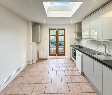 2 bedroom terraced house to rent - Photo 3