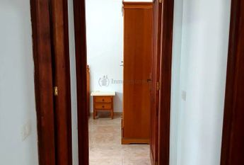Se alquila en Buzanada apartamento de 2 dormitorios