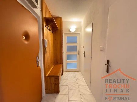 Pronájem bytu 2+kk – Polabiny - Pardubice - Fotografie 4