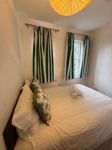 1 Bed Semi-Detached House, The Bishops Avenue, N2 - Photo 4