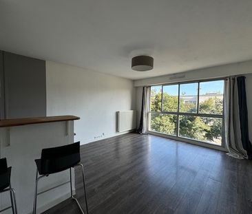 Location Appartement 1 pièce 28m² VILLE D AVRAY 92410 - Photo 2