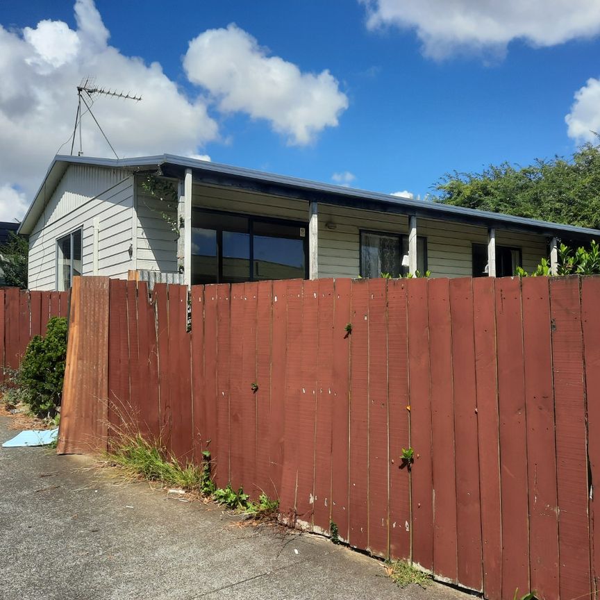 Three Bedroom Home - Photo 1