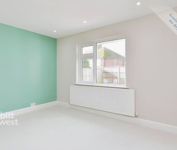 3 bedroom detached bungalow to rent - Photo 3