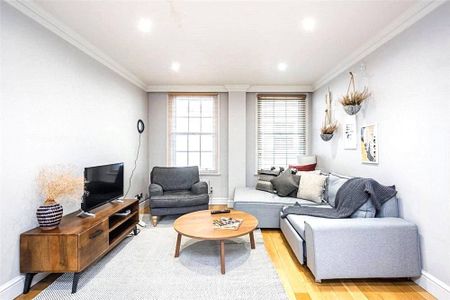2 bedroom mews to rent - Photo 2