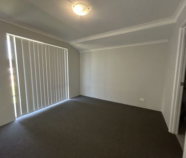 Beautiful, Modern and Unique - Photo 5