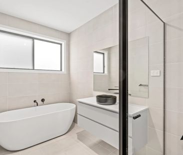 12 Anouska Street, Catherine Hill Bay NSW 2281 - House For Rent | D... - Photo 5