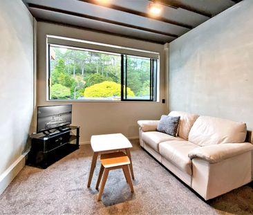 Welcome to Sharella Living - Photo 2