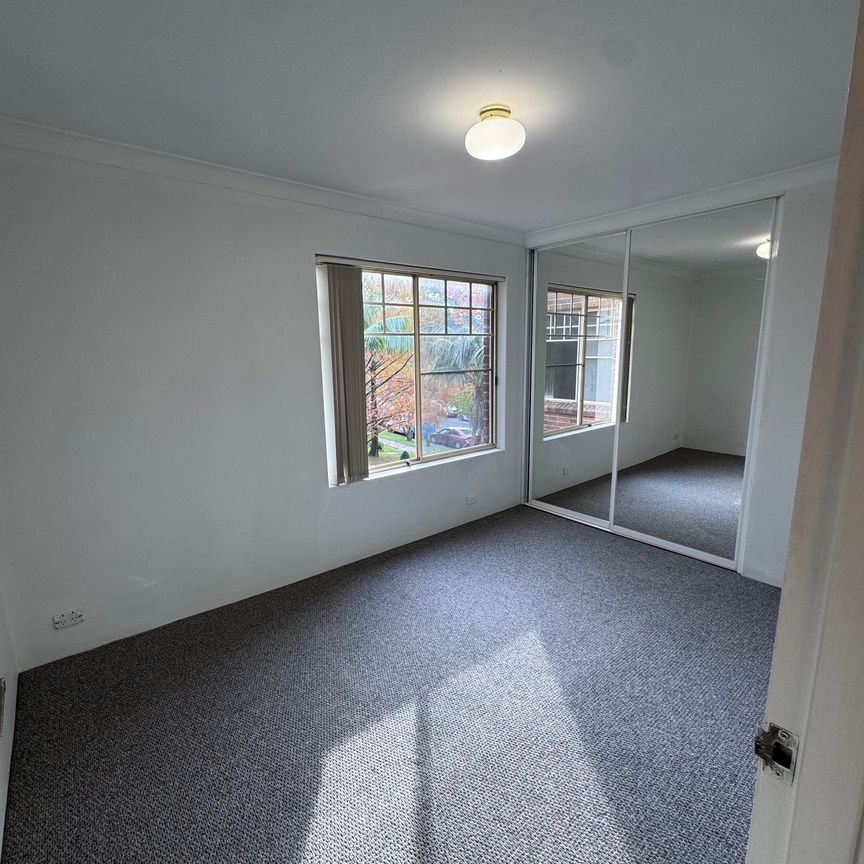 Sutherland - Photo 1