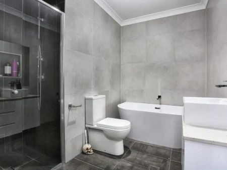 “Stylish Family Home in Campbelltown” - Photo 5