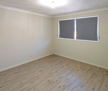 Spacious 3 Bedroom Townhouse - Photo 1