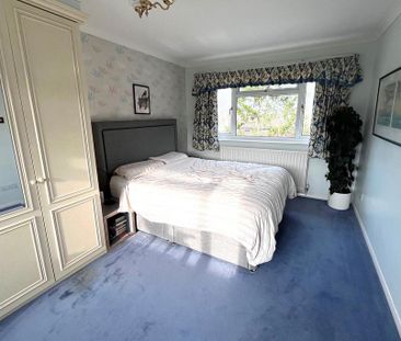 4 bedroom detached house to rent - Photo 5