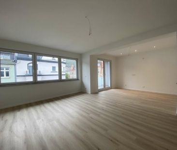 Hochwertig sanierte 3,0-Zimmer- Wohnung mit Balkon in Hagen zu verm... - Photo 1