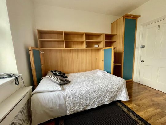 Flat 415 Fulham Palace Road, Fulham W6 9HH - Photo 1