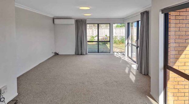 3 BEDROOM MOUNT MAUNGANUI - Photo 1