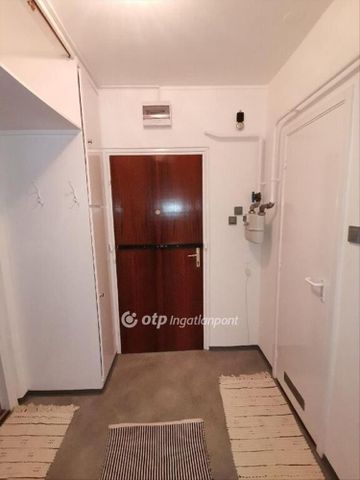 Kiadó jó állapotú panel lakás - Békéscsaba - Fotó 3