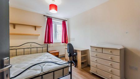 4 bedroom maisonette to rent - Photo 2