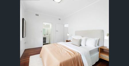 Spacious Full Brick Family Home in Prime Hornsby Location - Photo 5