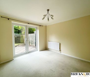 Mount Pleasant, Oadby, Leicester - Photo 3