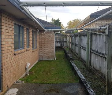 Family-Friendly 3-BDR | Botany Downs School Zone - Photo 2