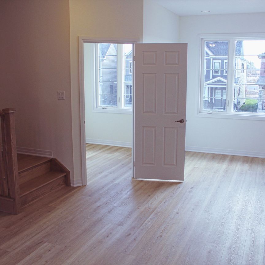 For Lease - 29 Greig Street, Brantford, Ontario - Photo 1