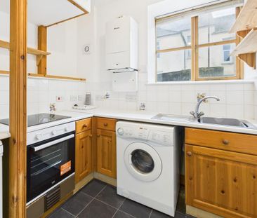 2 bedroom terraced house to rent - Photo 3