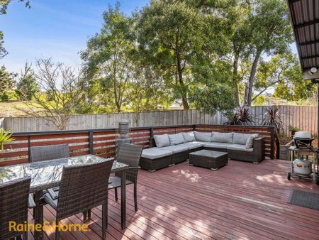 Generous Family Townhouse - Photo 5