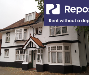 1 bedroom in a house share to rent - Photo 2