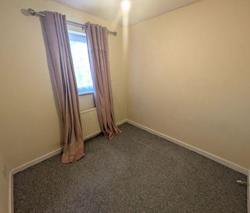 2 bedroom semi-detached house to rent - Photo 3