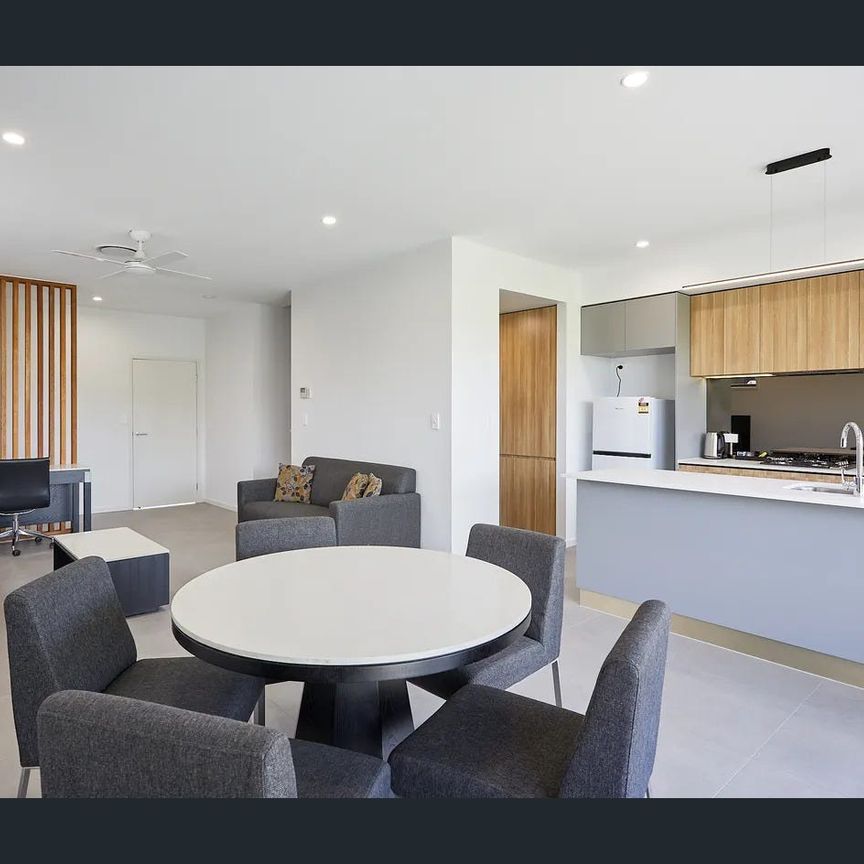 4 Bedroom Modern Townhouse with Private Entertaining Area - Photo 1