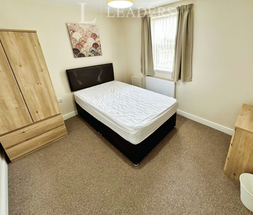 1 bedroom in a house share to rent - Photo 4