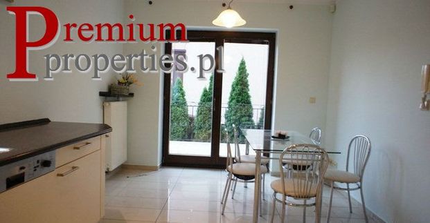 Warszawa, Wilanów, REZYDENCJA , Ok. ŁOWCZA - Zdjęcie 1