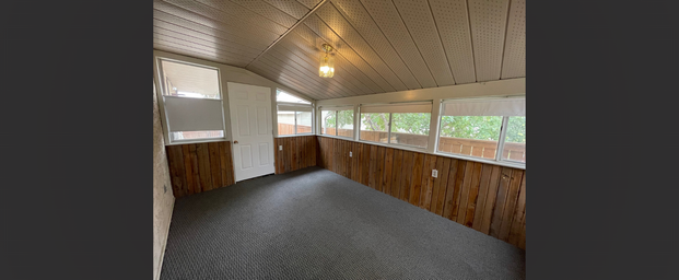 2 Bedroom Main Floor just off 8th Street - Photo 1