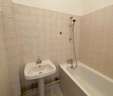 Location Appartement 2 pièces 34m² DECINES CHARPIEU 69150 - Photo 6