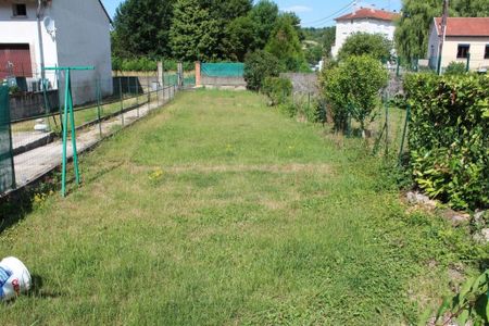 Location Appartement 4 pièces 74m² LIGNY EN BARROIS 55500 - Photo 4