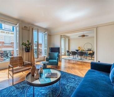 Location Appartement de luxe Paris 3 5 Pièces 150 m² - Photo 3