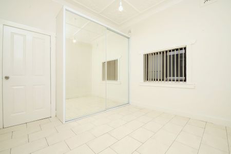 3 Bedroom Home - Photo 4