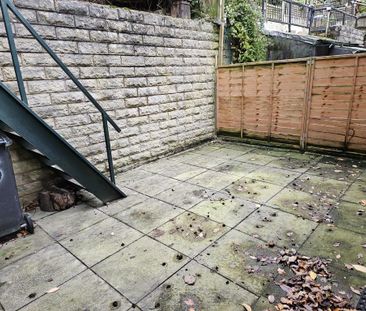 2 bedroom semi-detached house to rent - Photo 6