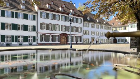 Geräumige Dachwohnung auf dem Münsterplatz - Photo 5